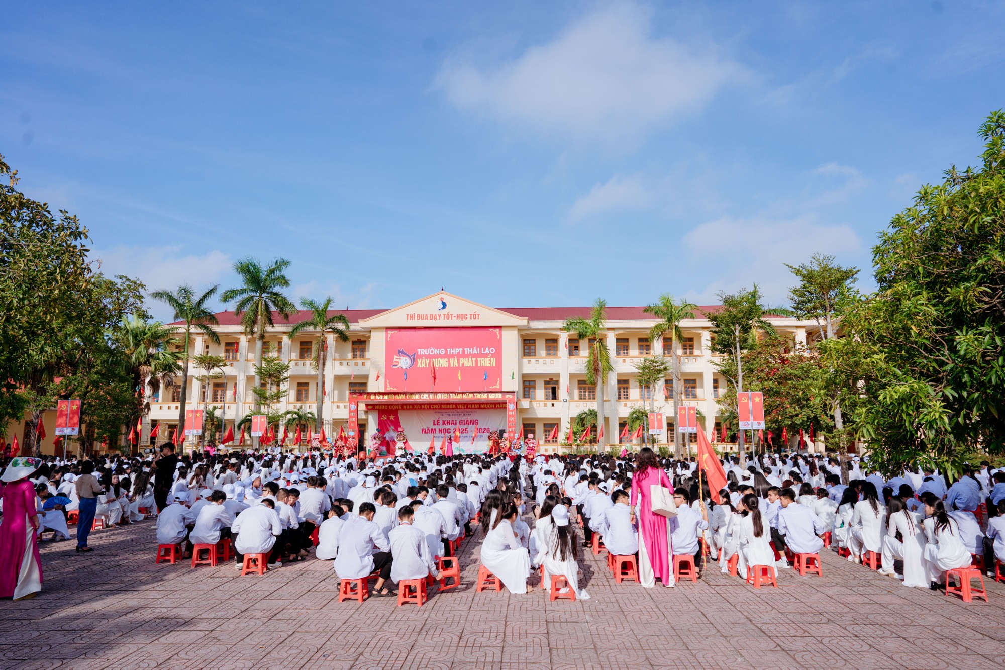 toàn cảnh trường